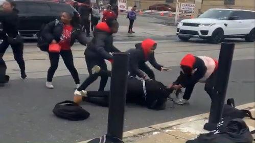 街头随拍吃瓜群众,随拍记录吃瓜群众的日常百态